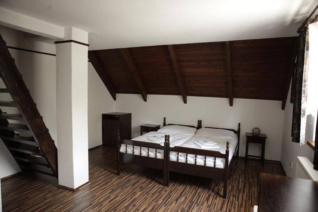 Motel M Malacky Kamer foto
