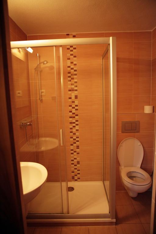 Motel M Malacky Kamer foto